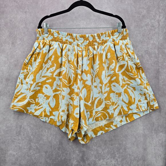 Ava & Viv Yellow White Linen Pull Up Shorts Plus 2X - Picture 1 of 6